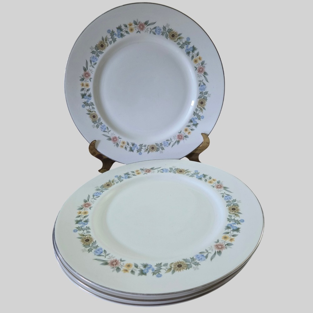 Royal Doulton Pastorale Dinner Plates H5002 English Fine Bone China Set of 4